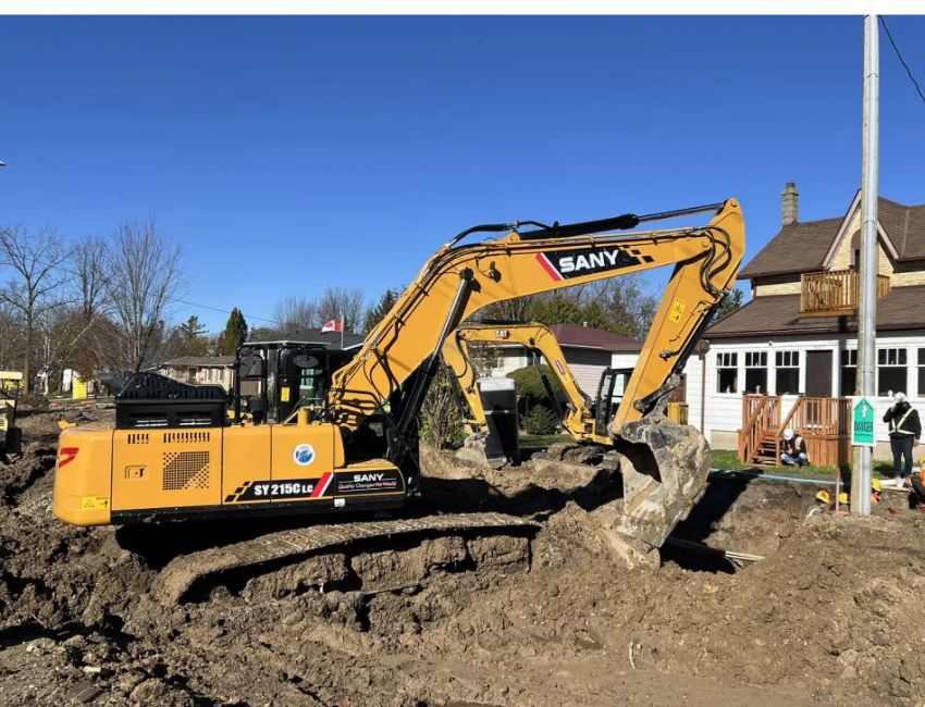 Deal SANY SY215C LC Medium Excavator