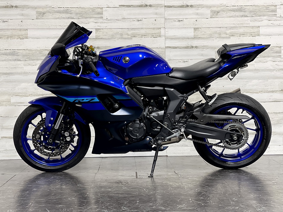 2024 Yamaha R7 (+971561943867)