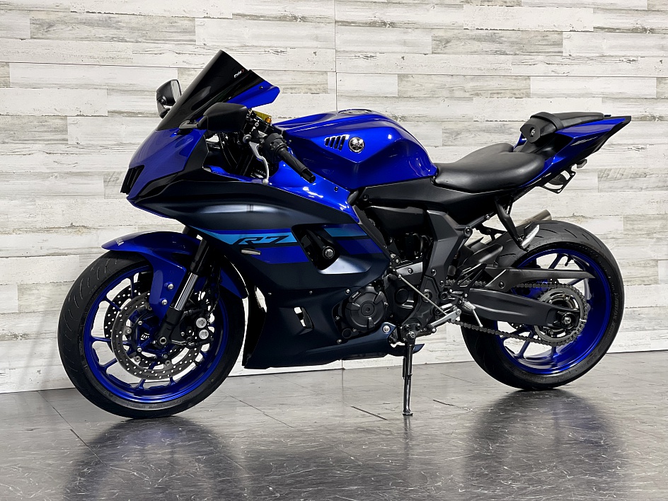 2024 Yamaha R7 (+971561943867)