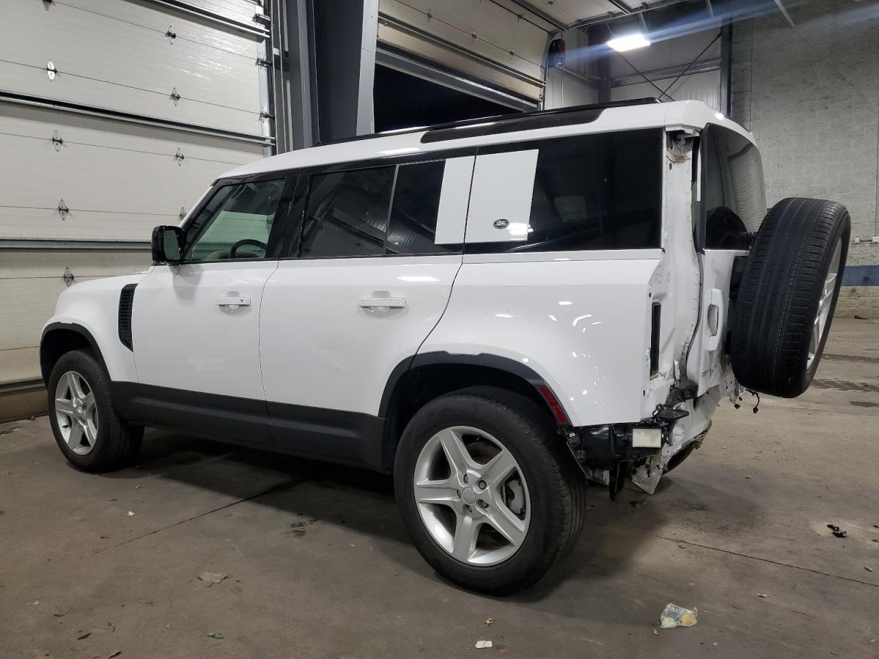 2023 Land Rover Defender 110 Se