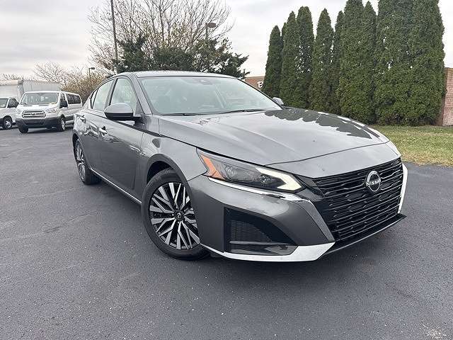 2023 Nissan Altima SV
