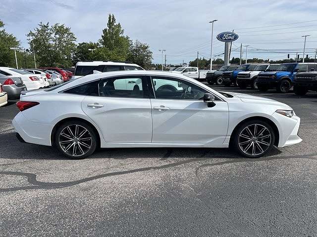 2022 Toyota Avalon Touring