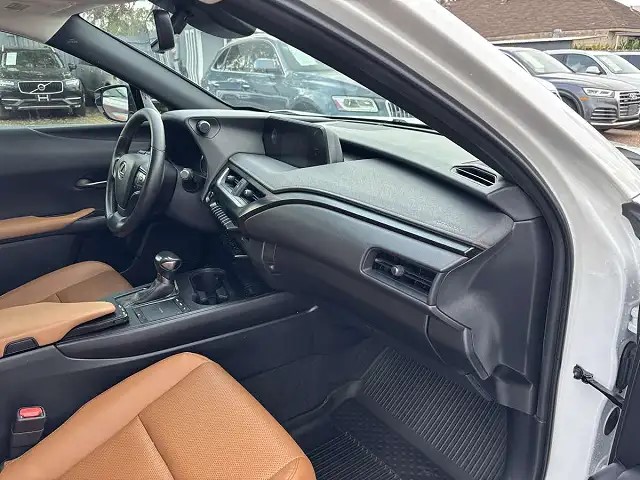 2021 Lexus UX