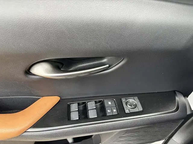 2021 Lexus UX