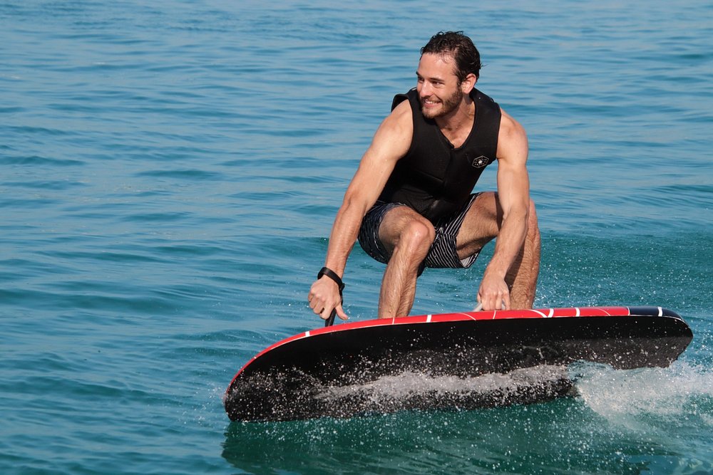 Glide Above the Waves – Dubai Efoil Rentals