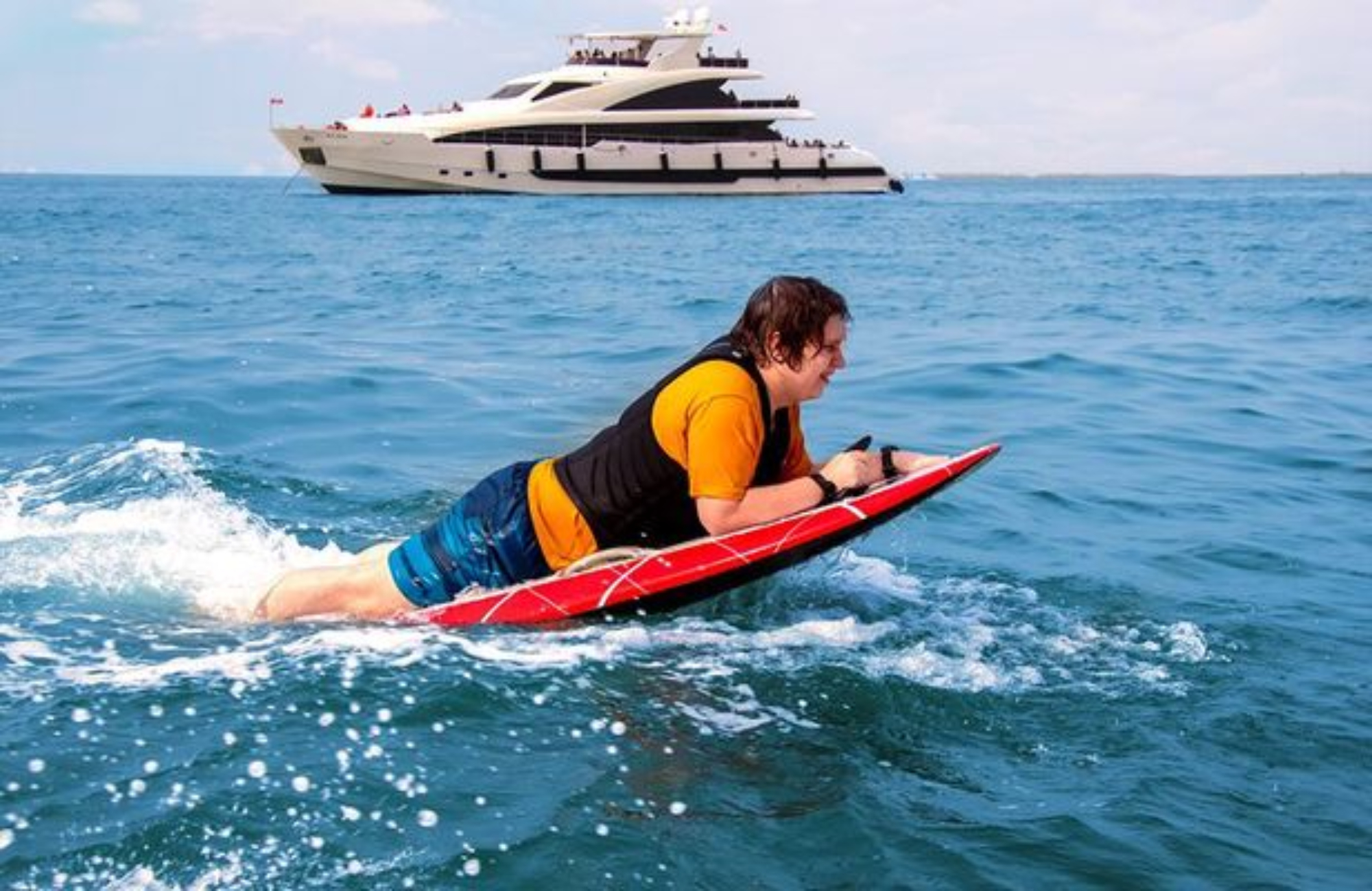 Glide Above the Waves – Dubai Efoil Rentals
