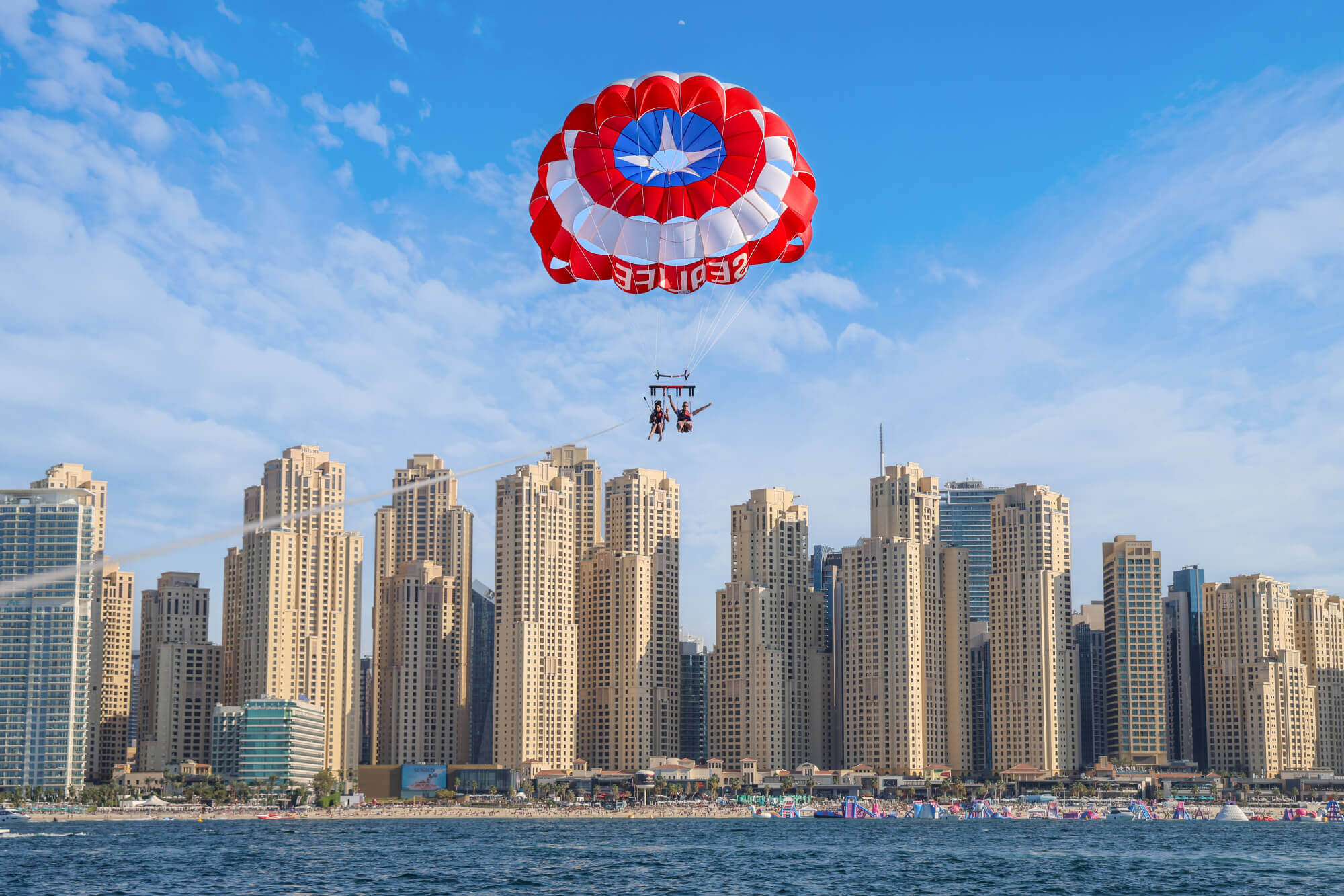 Dubai Couple Parasailing – Love is in the Air!