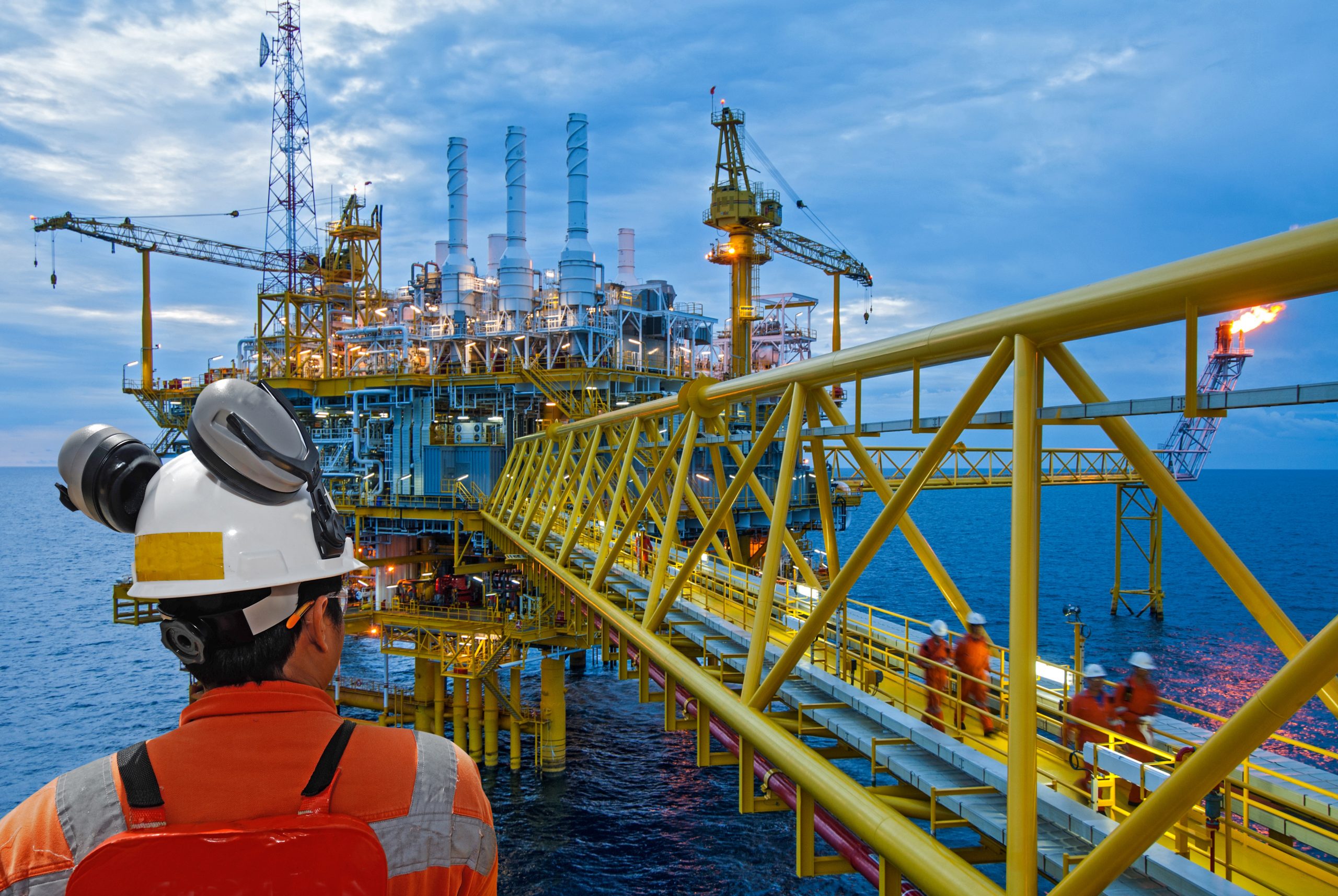 WE OFFER PETROLEUM JET A1 AT DISCOUNT PRICE CONTACT US