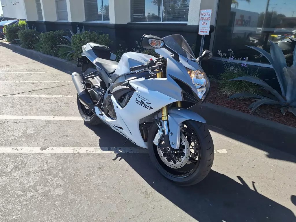 2022 SUZUKI GSXR