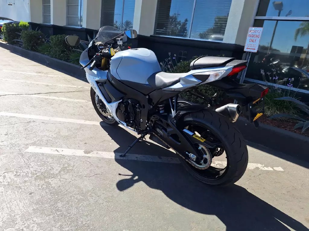 2022 SUZUKI GSXR