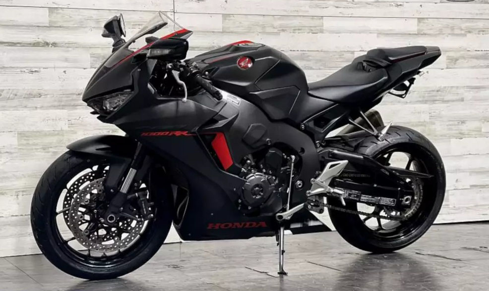 2018 HONDA CBR