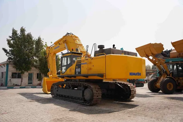 Get Now 2011 Komatsu PC800SE-7 Track Excavator