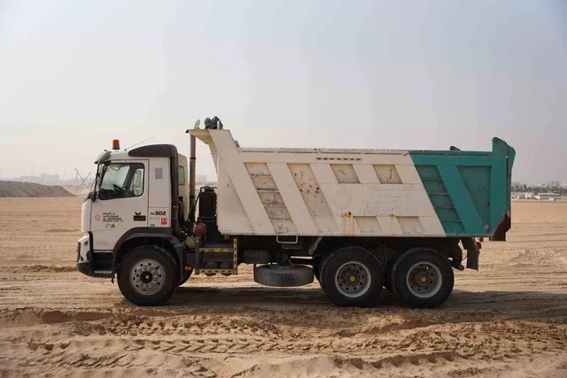 Limited Stock – 2025 Volvo FMX 370 6×4 Tipper Truck