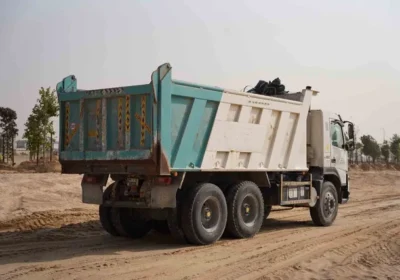 2012-volvo-fmx-370-6×4-tipper-truck-rear-right-view-tk-0302-2