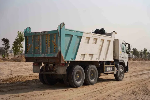 Smart Buy – 2025 Volvo FMX 370 6×4 Tipper Truck