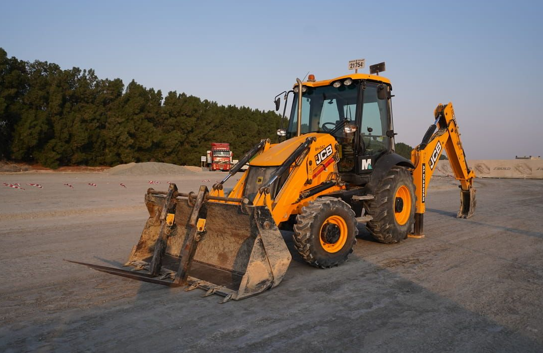 Sale Today 20%-Off : Well-Maintained 2020 JCB 3CX Sitemaster Backhoe Loader