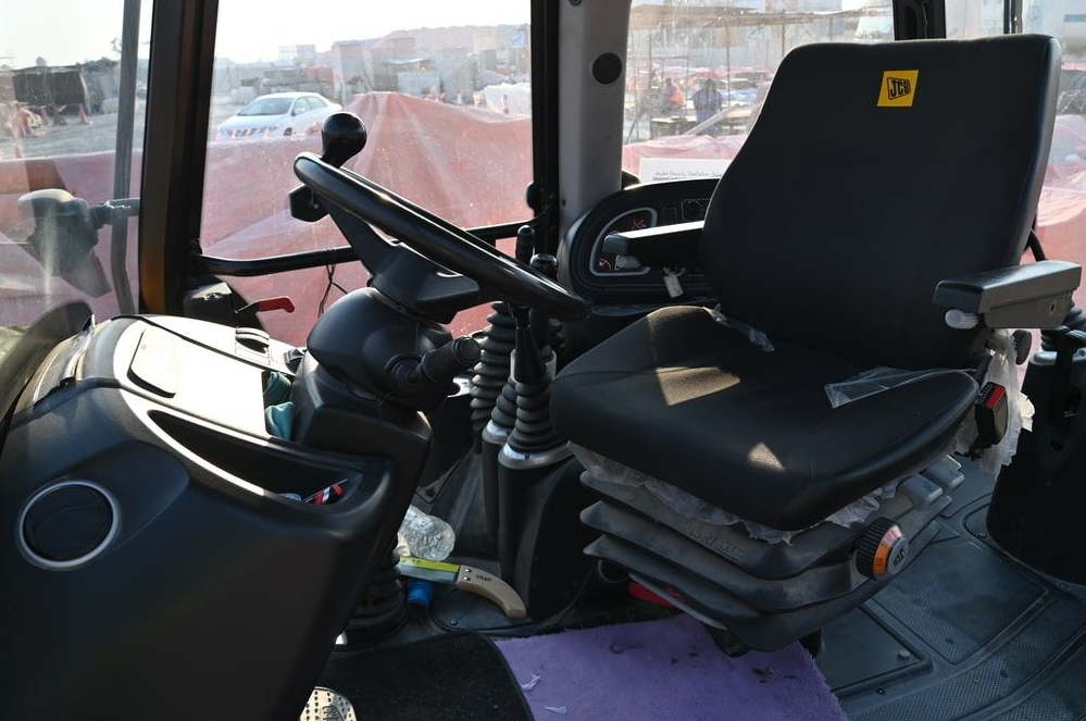 Special Sale Today: 2020 JCB 3CX Sitemaster Backhoe Loader, Great Condition