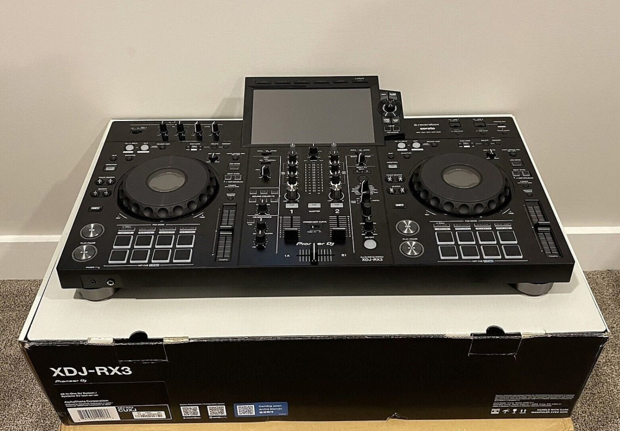 AlphaTheta XDJ-AZ, Pioneer DJ OPUS-QUAD, Pioneer DJ XDJ-RX3, Pioneer XDJ-XZ, Pioneer DJ DDJ-FLX10, AlphaTheta DDJ-GRV6, Pioneer DJ DDJ-REV7, Pioneer CDJ-3000, Pioneer DJ DJM-A9, Pioneer CDJ-2000NXS2, Pioneer DJM-900NXS2, Pioneer DJ DJM-V10