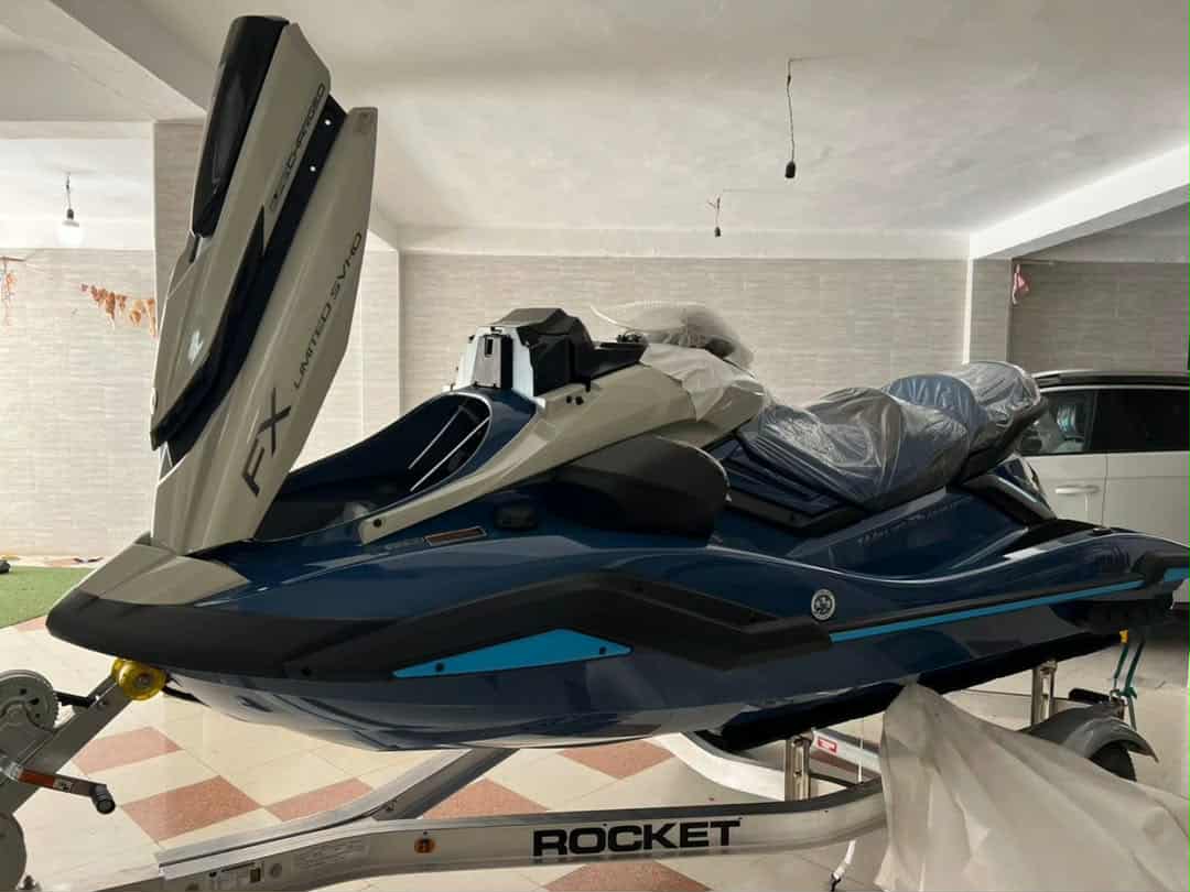 2025 Yamaha WaveRunner FX Cruiser SVHO Jetski