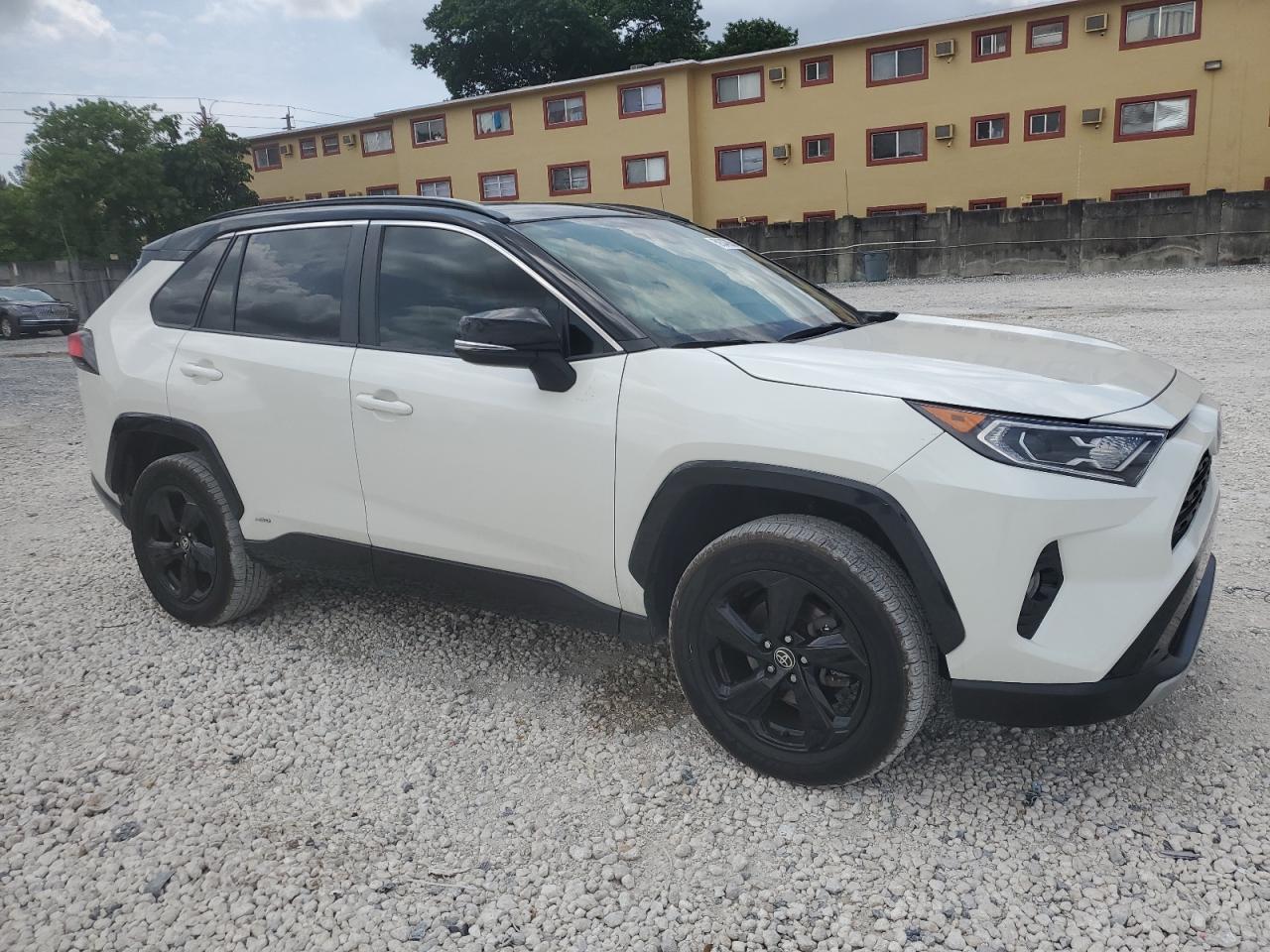 2021 Toyota RAV4, Xse Hybrid