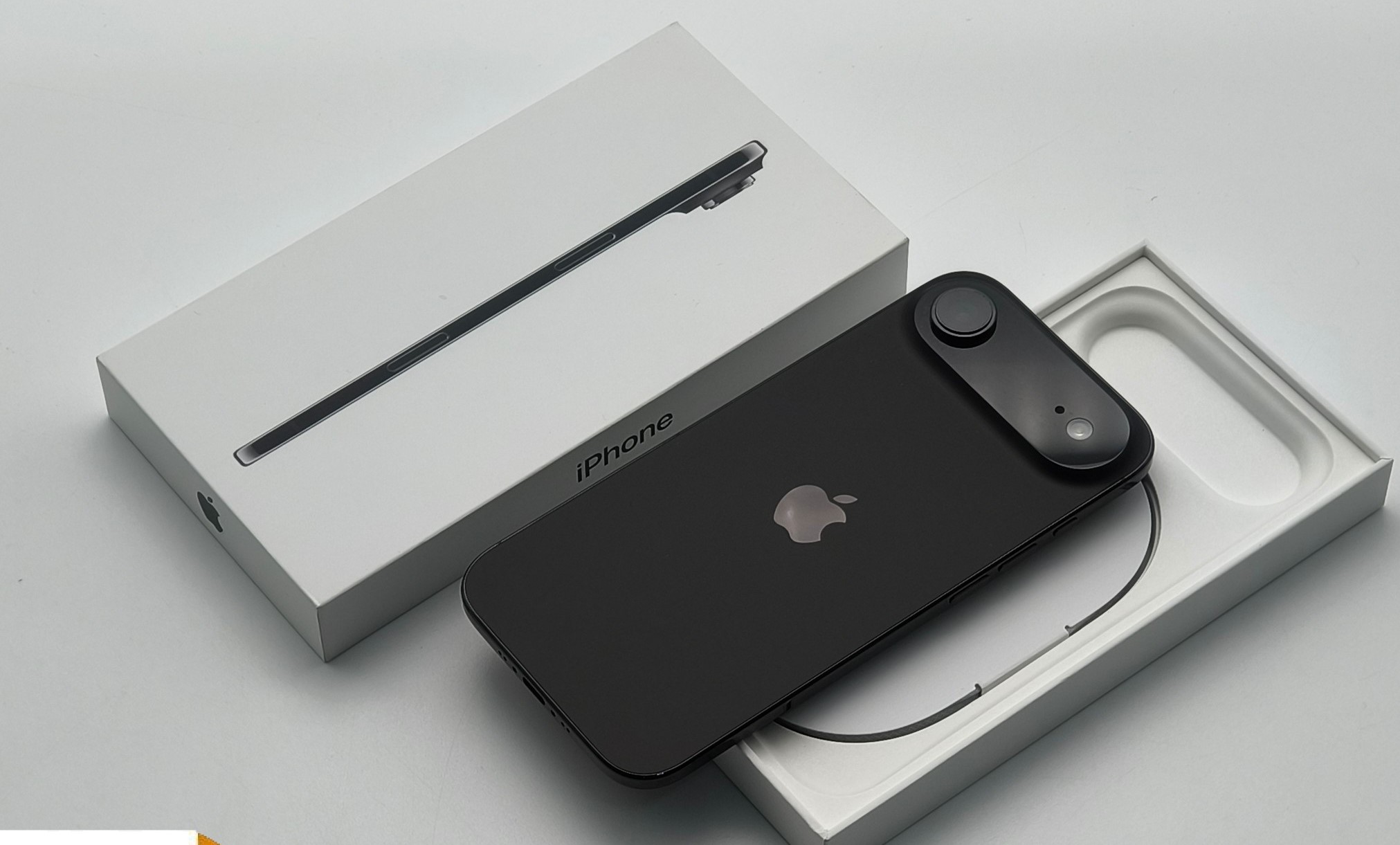 Wholesale Apple iPhone 17 Pro Max, iPhone 17 Pro, iPhone 17 , iPhone Air , Apple iPhone 16 Pro Max, iPhone 16 Pro, iPhone 16, iPhone 16 Plus, Samsung Galaxy S26 Ultra