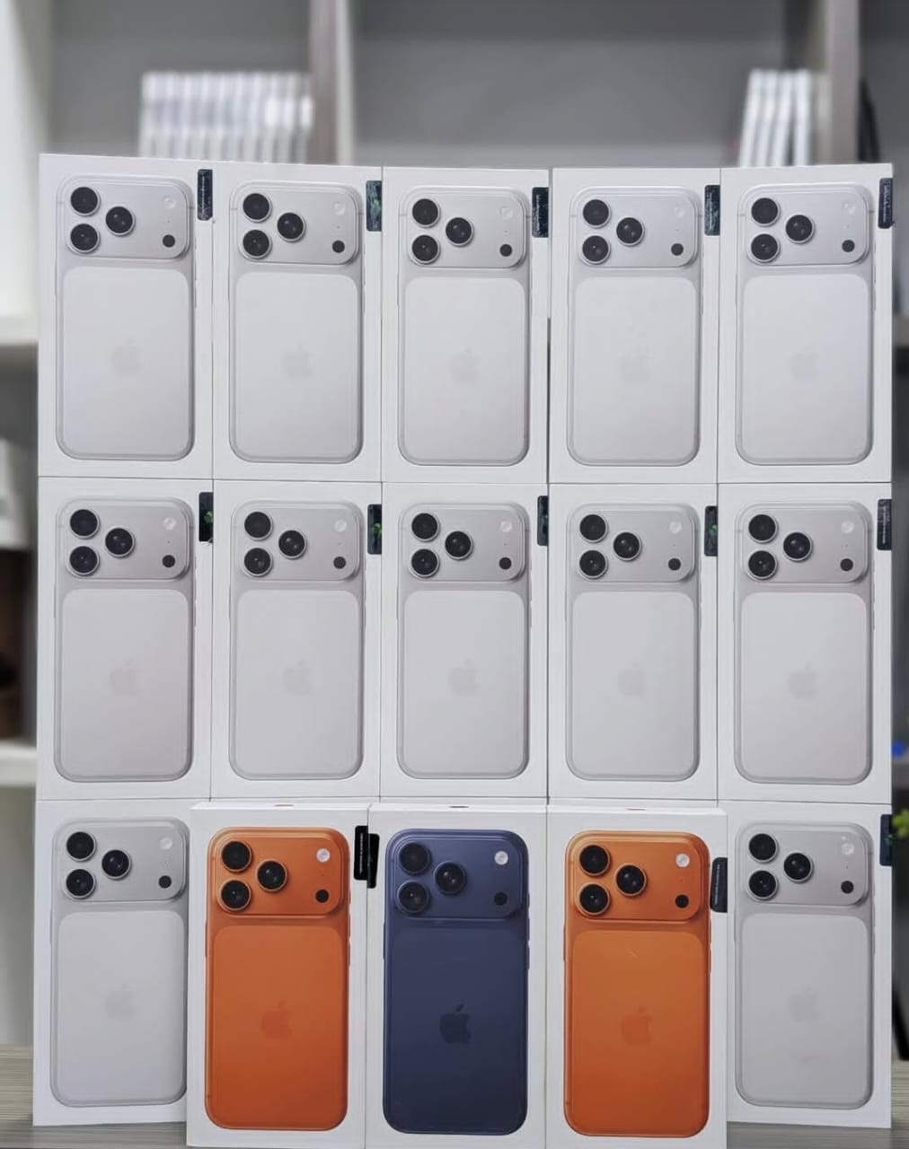 Wholesale Electronics Supplier: iPhones, PlayStation, Laptops & Samsung Smartphones | Bulk Deals Available.