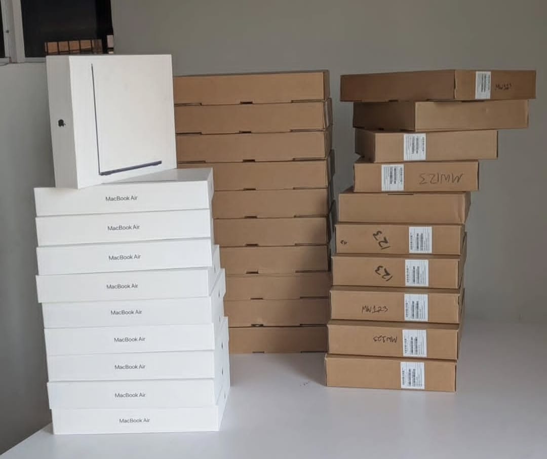 Wholesale Electronics Supplier: iPhones, PlayStation, Laptops & Samsung Smartphones | Bulk Deals Available.